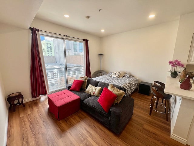 Furnished Finder property 750585_1 photo 12