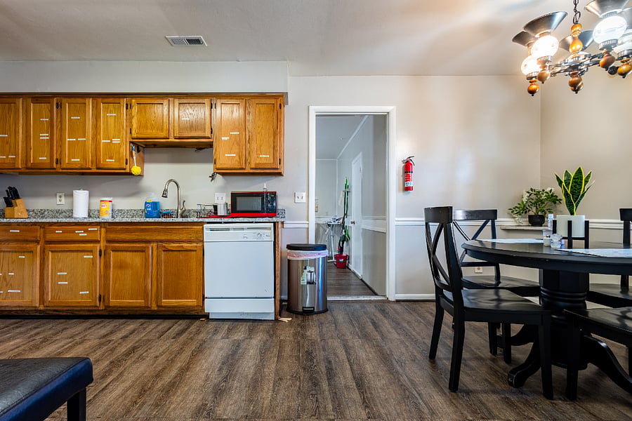 Furnished Finder property 750598_1 photo 7