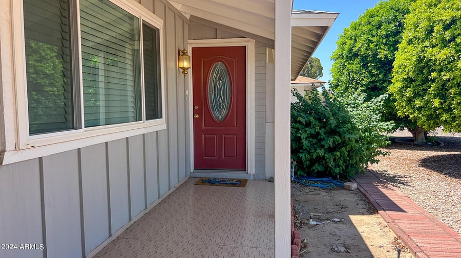 Front porch/door