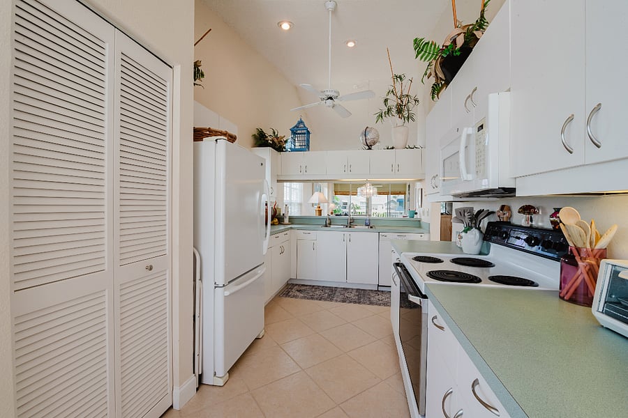 Furnished Finder property 750965_1 photo 17