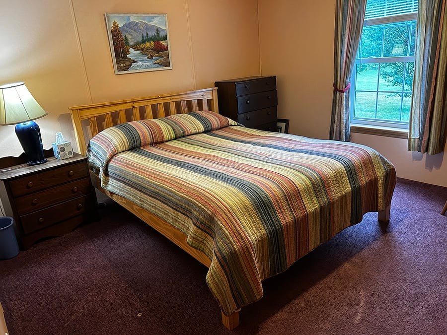 2nd bedroom