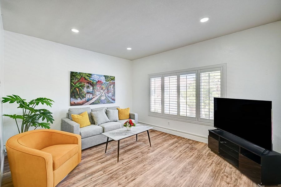 Furnished Finder property 751104_2 photo 6