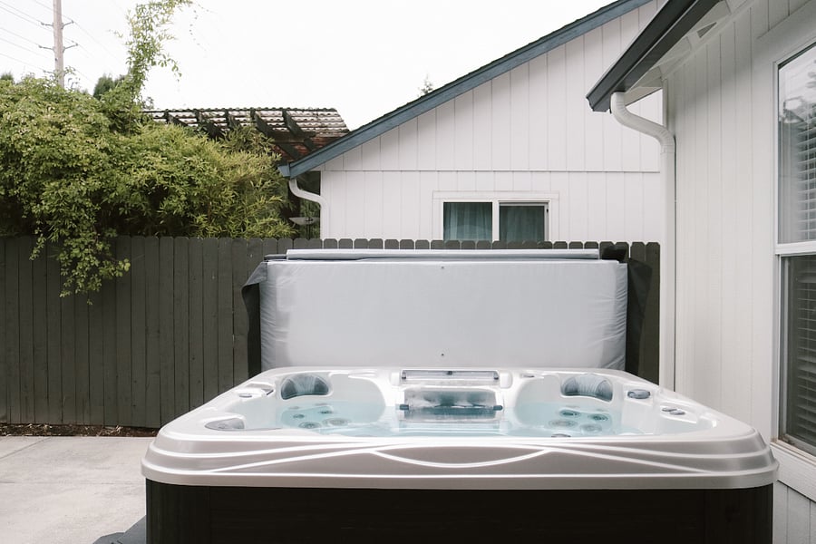 Hot Tube 
