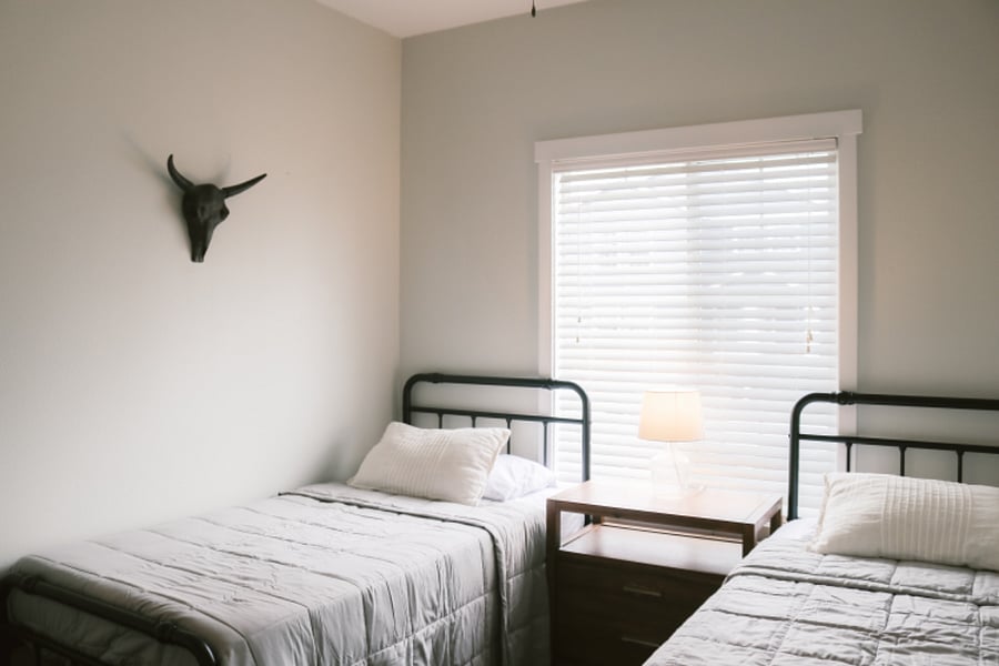 Two Twin Beds Room 