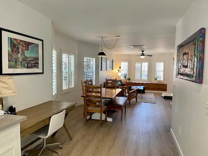 Dining room.