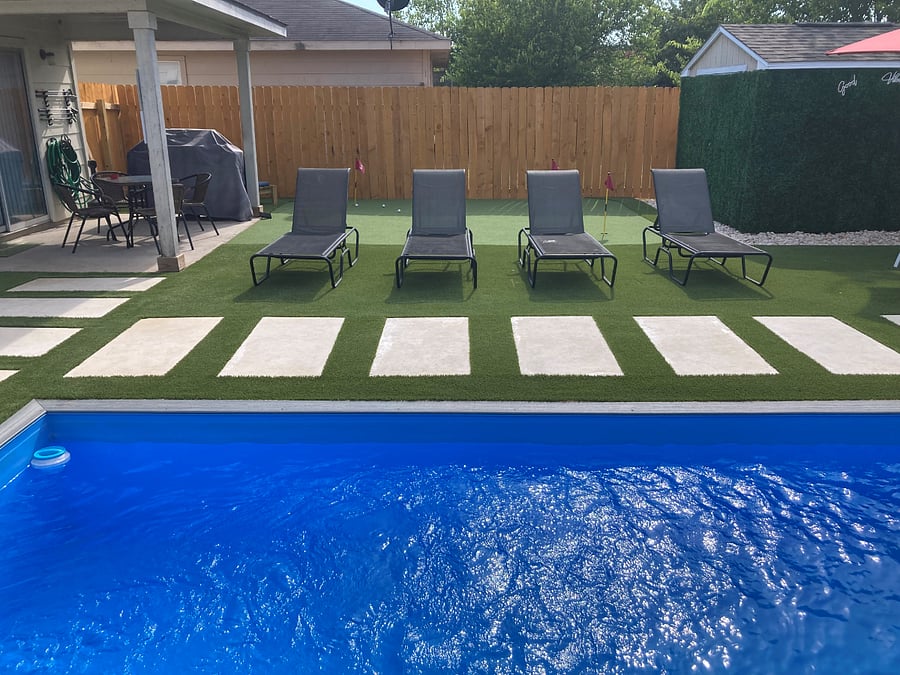 Plenty of chaise loungers to enjoy that Texas sun!