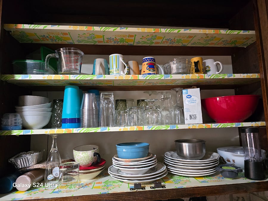 Unit 2 kitchenware.