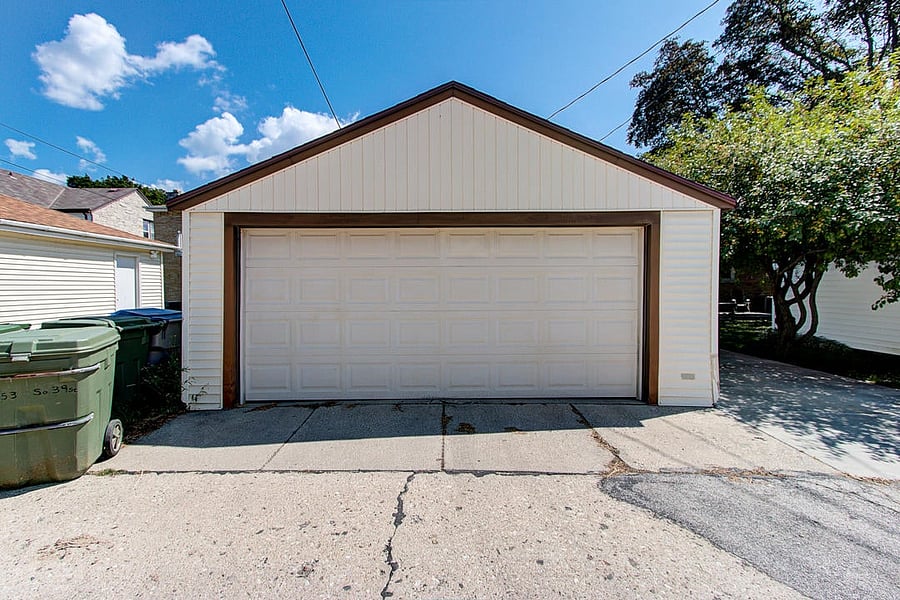 Garage Available for additional Fee