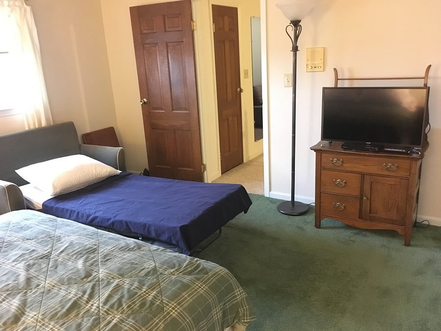 Twin size sleeper in larger bedroom