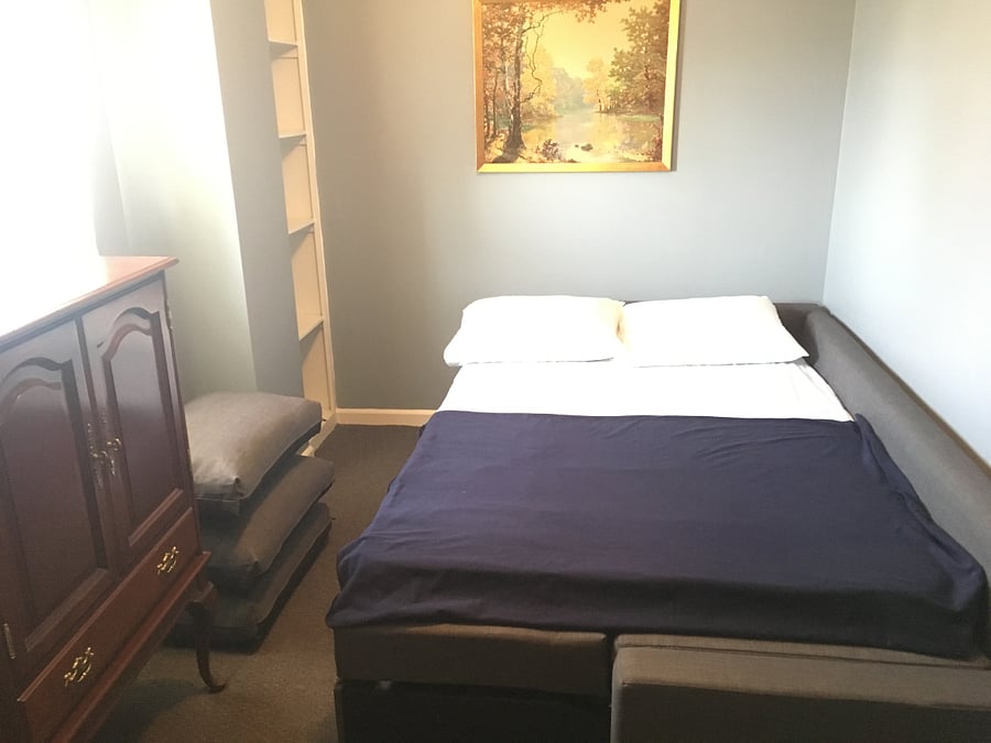 Sleeper bed in smaller bedroom