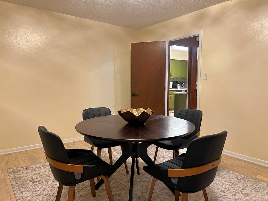 Dining area sits four right off kitchen