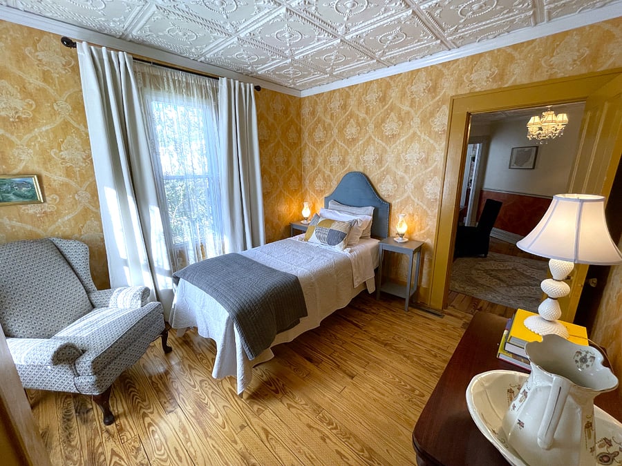 single bedroom