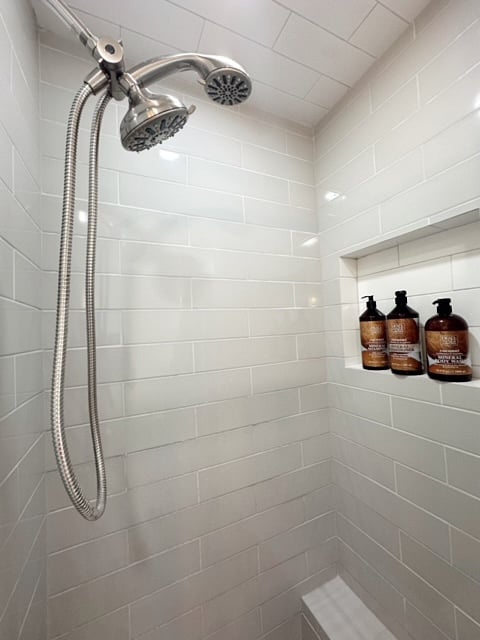 Bathroom shower