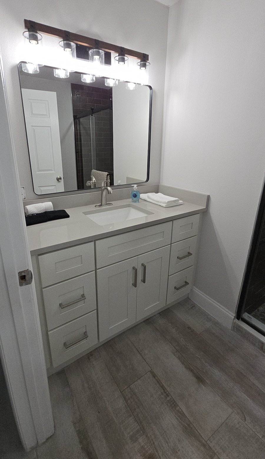 Furnished Finder property 751982_2 photo 24
