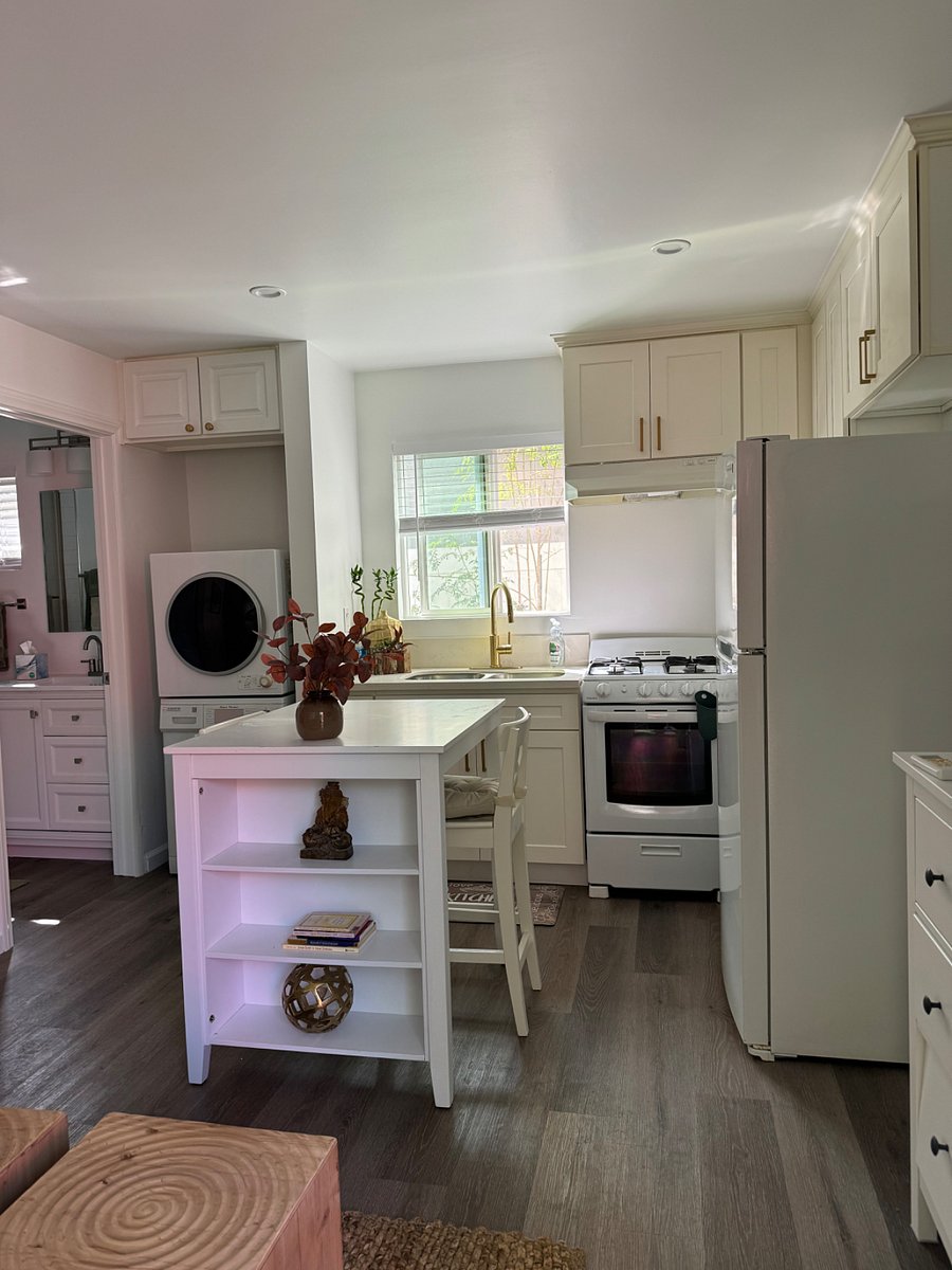 Furnished Finder property 752101_1 photo 3