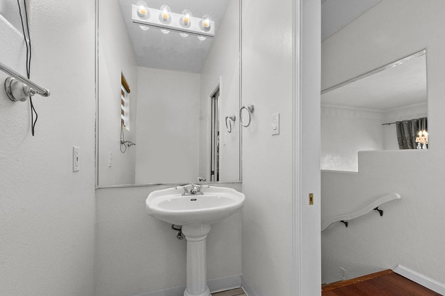 Furnished Finder property 752105_1 photo 11