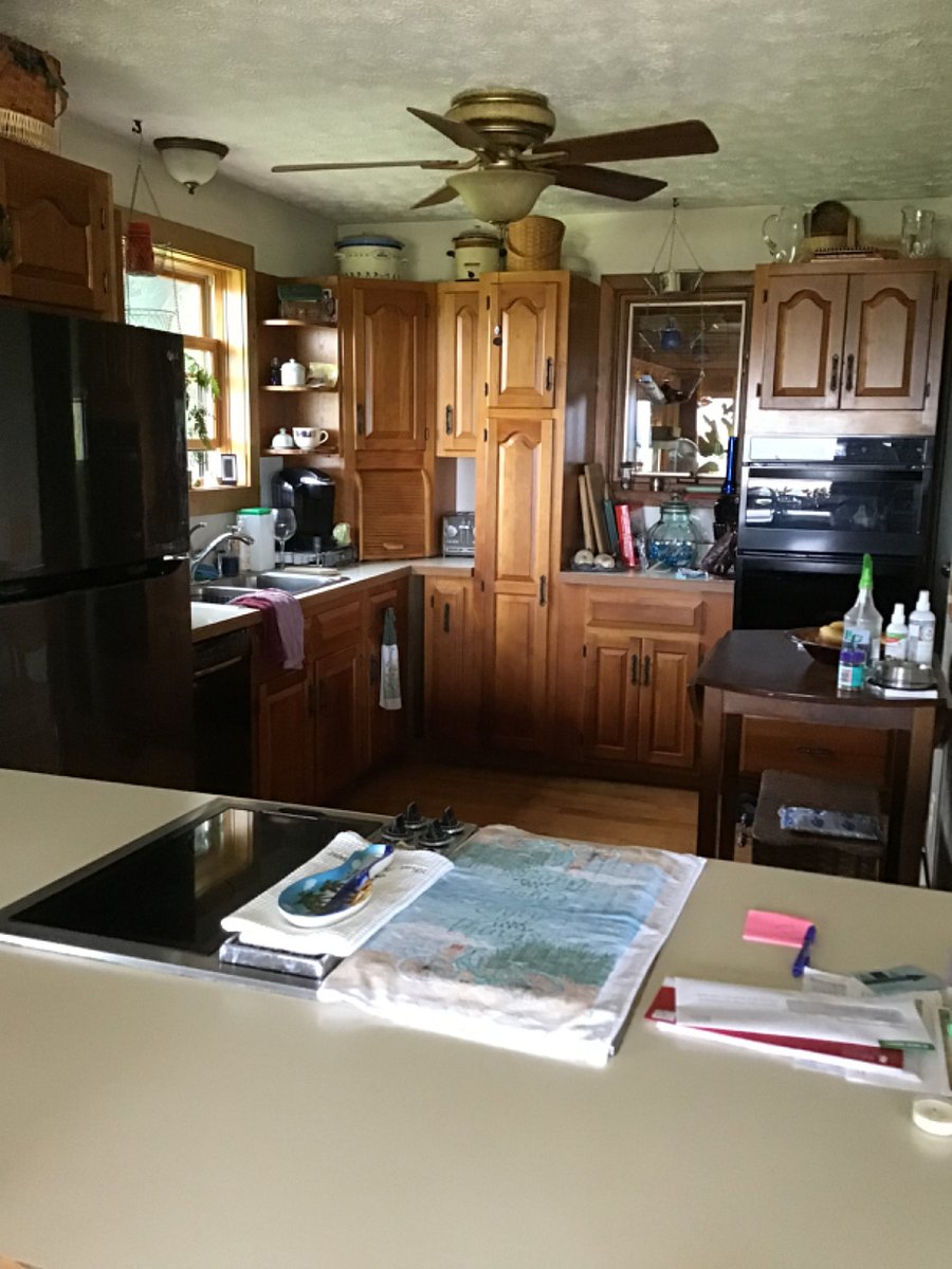 Kitchen with breakfast bar with stools