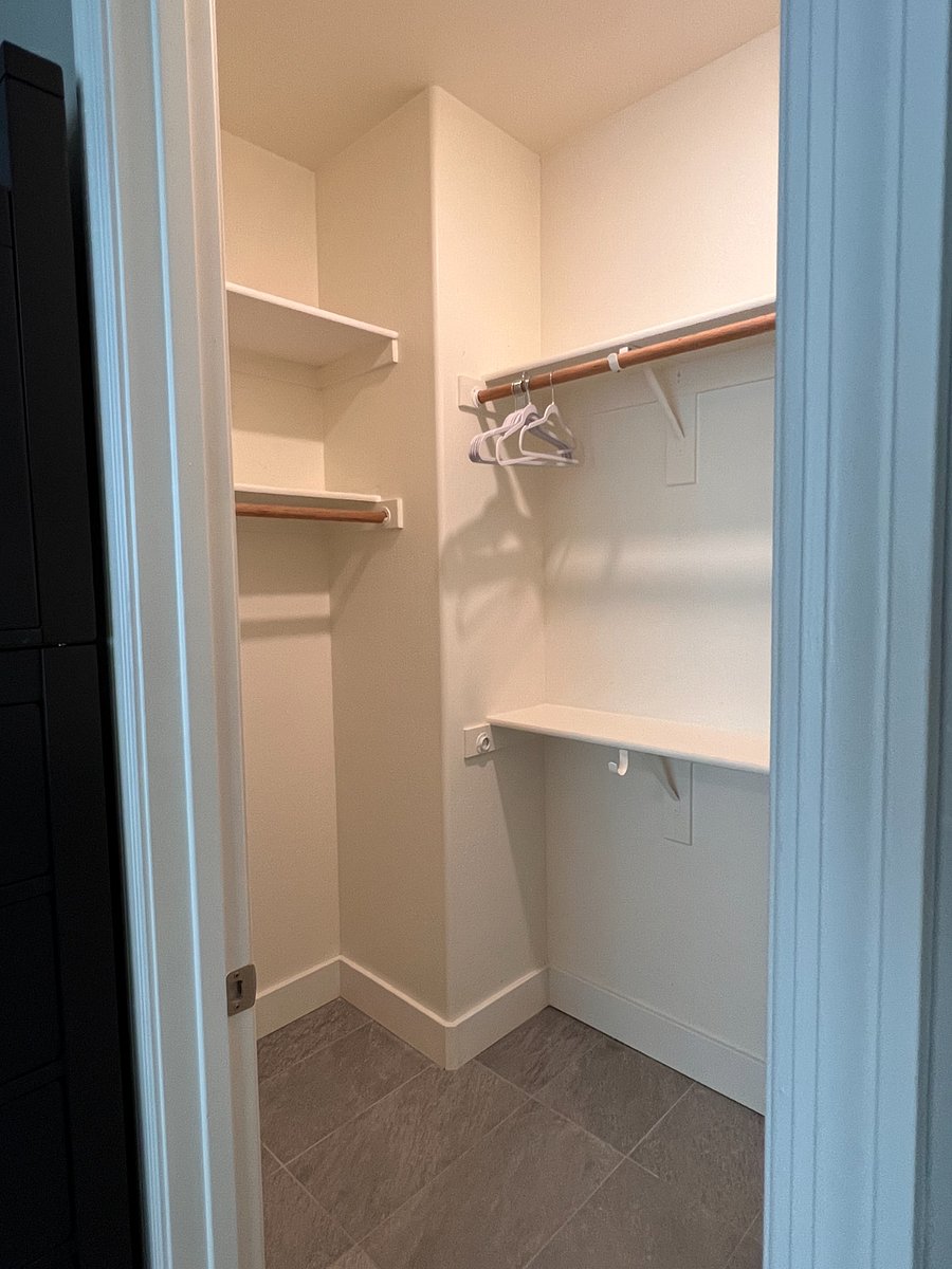 Walk in Closet
