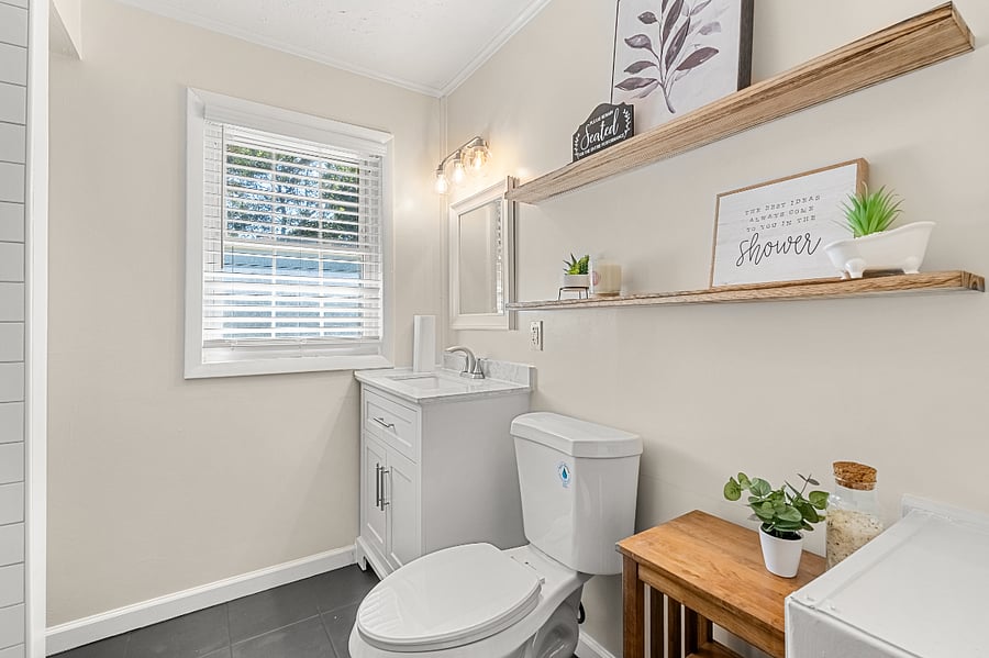 Main Bathroom