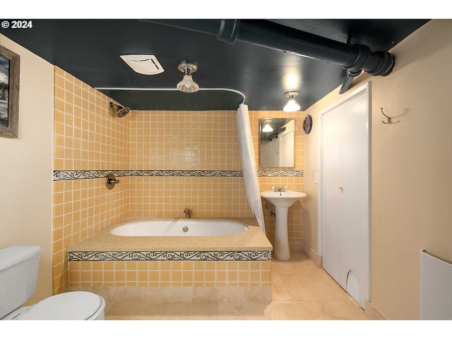 Furnished Finder property 752307_1 photo 15
