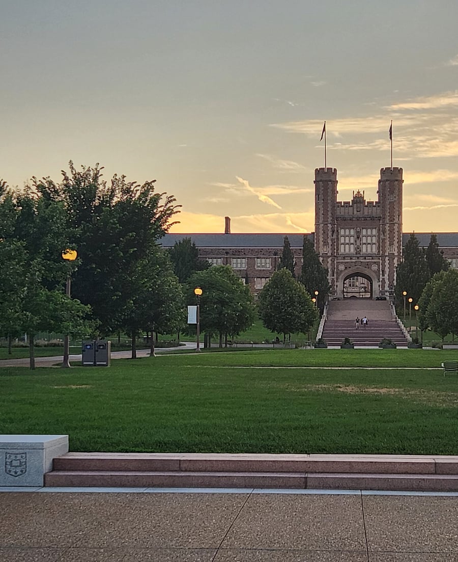 WashU - 10 minutes' walk.