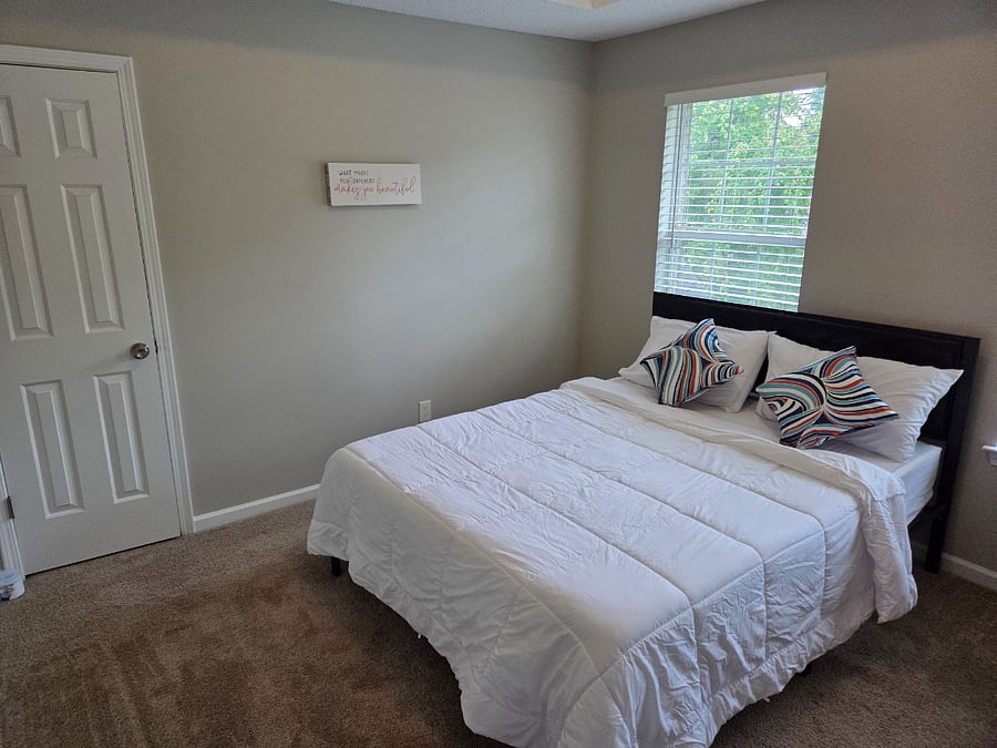 Furnished Finder property 752335_1 photo 11
