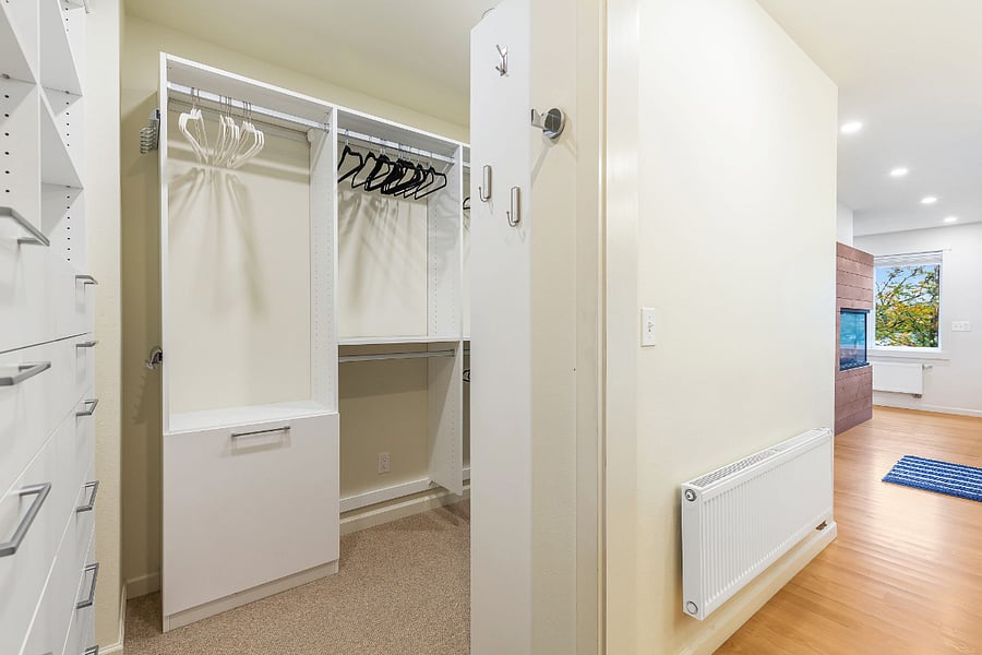 Large wrap-around California Closet
