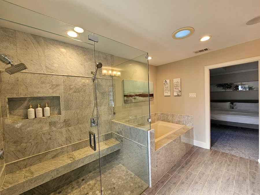 Main Suite Soaker Tub and Glass Shower Bath