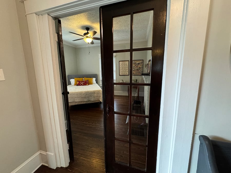 Entry to Room 2 from hall