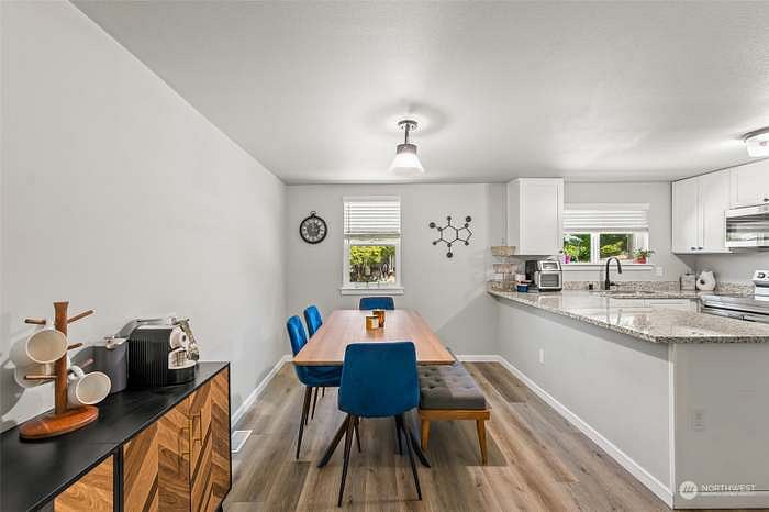 Furnished Finder property 752596_3 photo 5