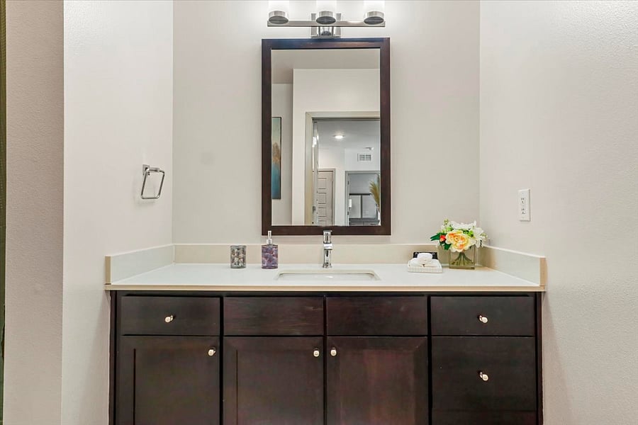 Bathroom 2b