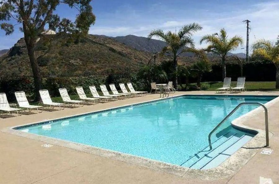 Furnished Finder property 752753_1 photo 3
