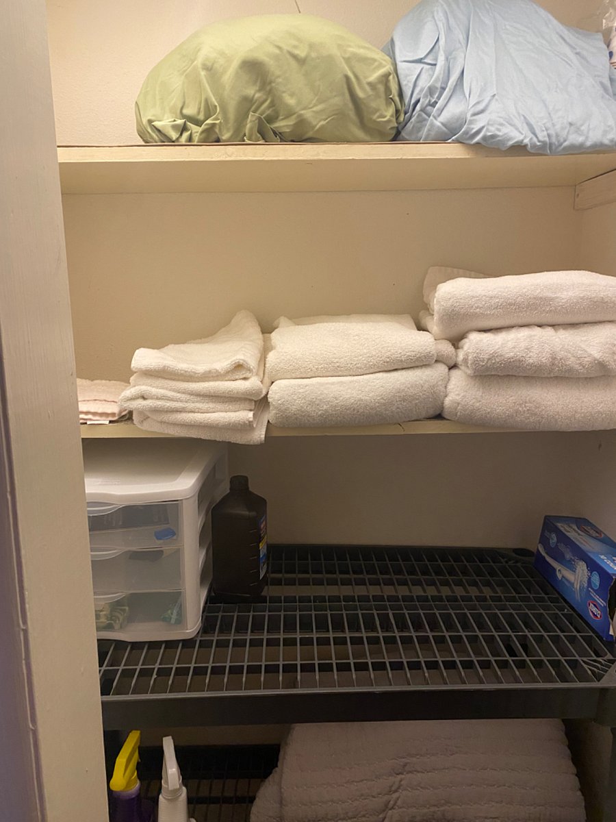 3 sets of quality sheets.  Fluffy towels 