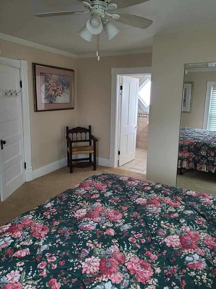 Upstairs Master Bedroom, door leading to Master bathroom