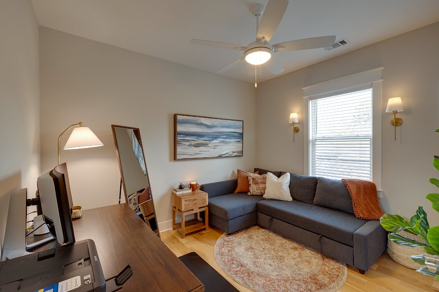 Office room with Full pull out sofa