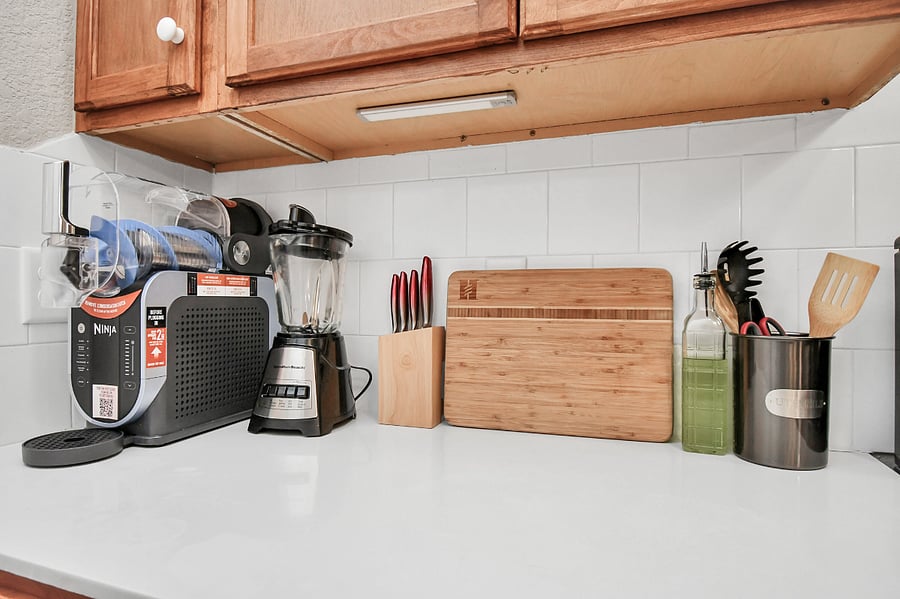 Unit B: Full kitchen which includes the Viral Ninja SLUSHi machine.