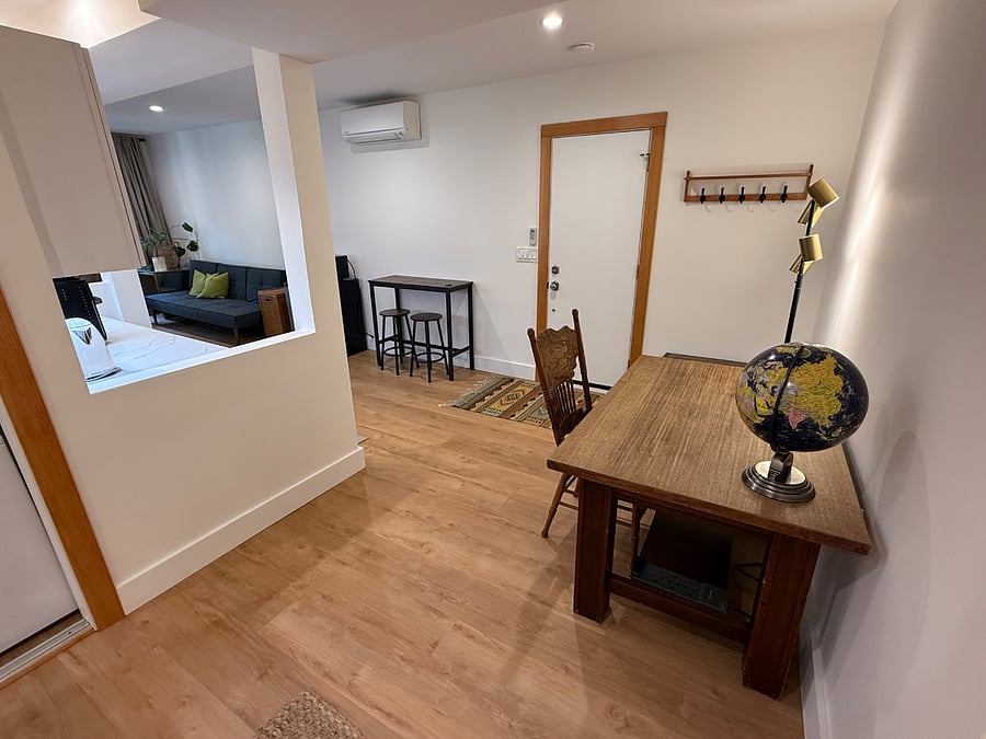 Updated picture to show new furniture.