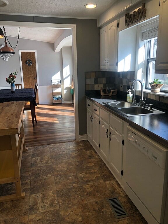 Furnished Finder property 753424_1 photo 4