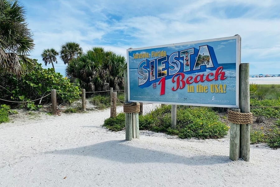 Siesta Key is one of the top ranked beaches in the world within 15 minutes of the home. It boasts stunning quartz-sand beaches and an array of outdoor recreation opportunities, from fishing to parasailing.