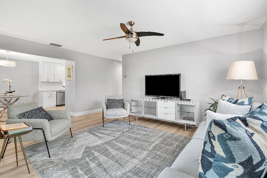 Living room and Smart TV.