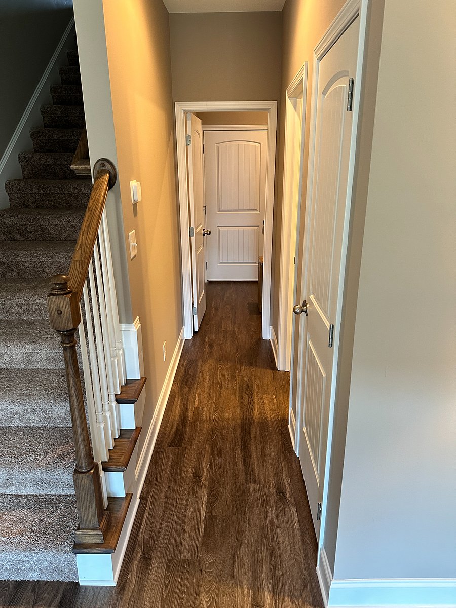 Main Floor Hallway & Mud Room