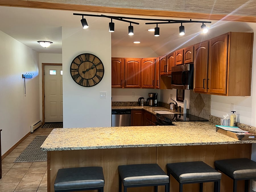 Furnished Finder property 753700_1 photo 3