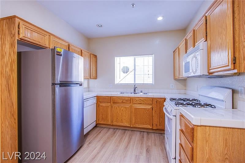 Furnished Finder property 754408_1 photo 4