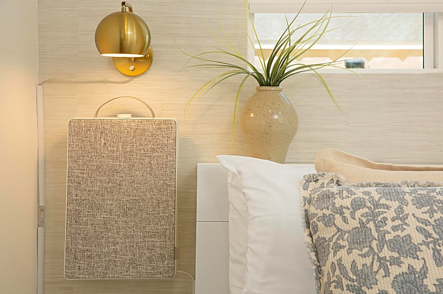 Air purifier, and a noise diffuser, 2 bedside lights dimmable