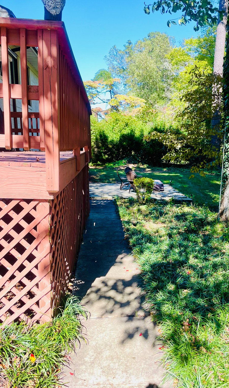 Pathway to suite entrance