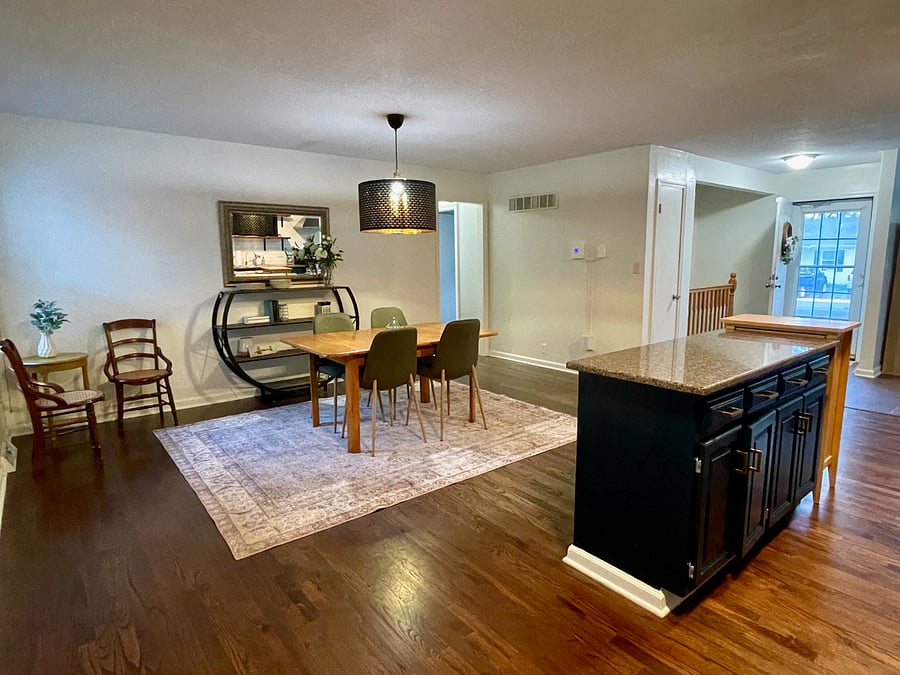 Dining Room & Kitchen