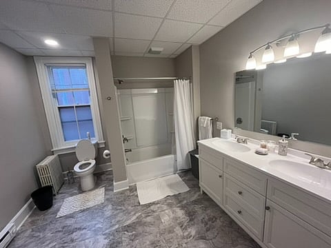 Private Master Bathroom