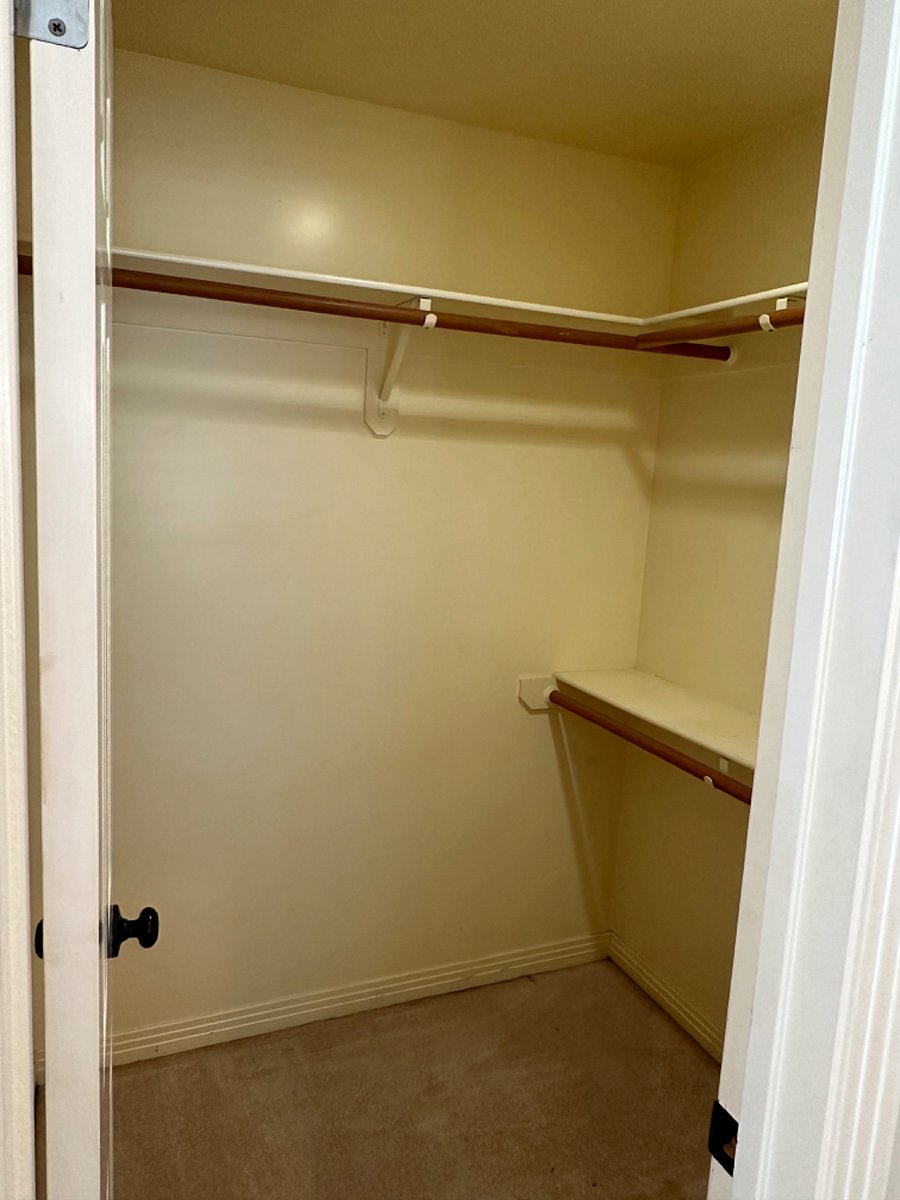 walk in closet