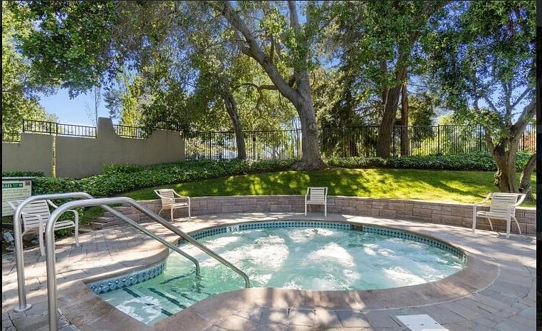 Furnished Finder property 754952_1 photo 11