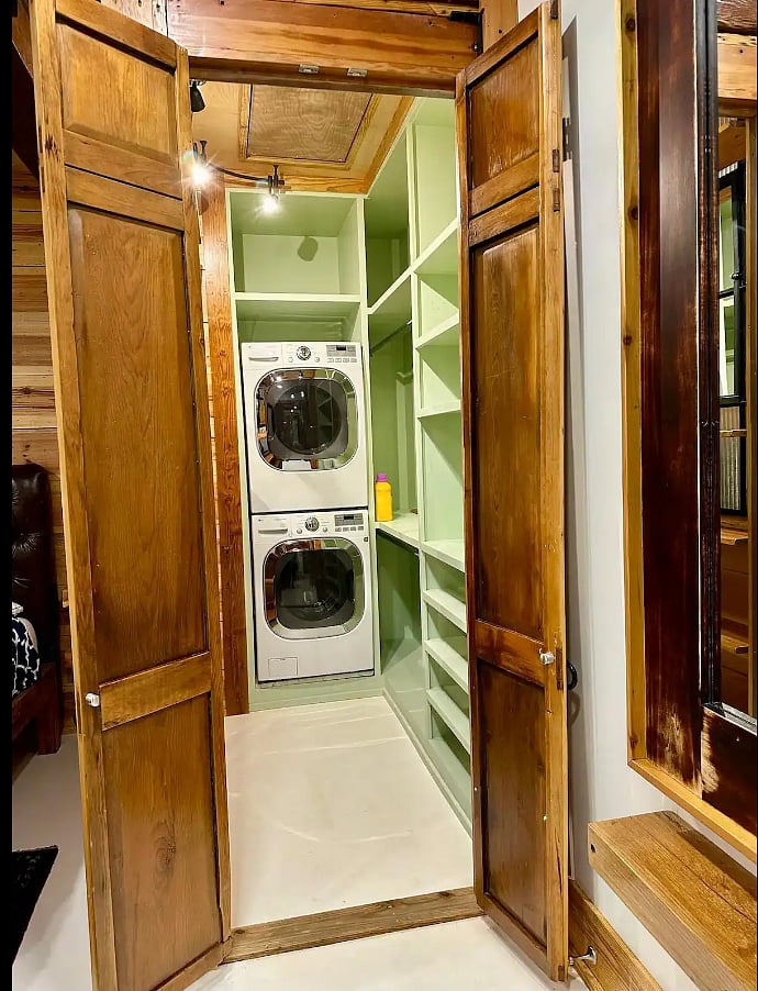 Washer and Dryer In Unit